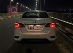 نیسان سێنترا